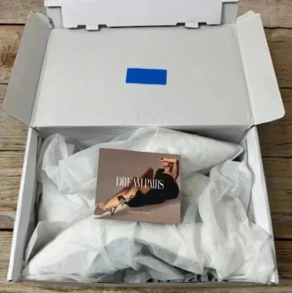 Dream Pairs Women's Heels size 7.5 - Picture 5 of 5